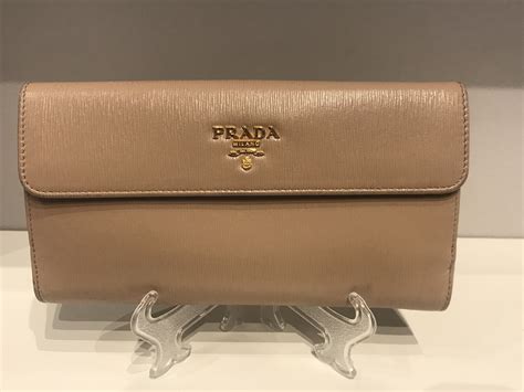 portafogli prada